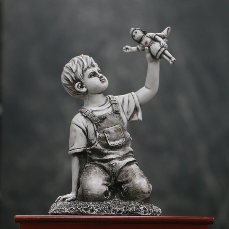 Resin Art Wedding Gift - Patung Banksy, Kerajinan Seni, Patung Perawat,